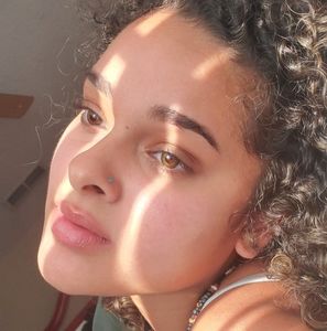 Meet your Posher, Grecia